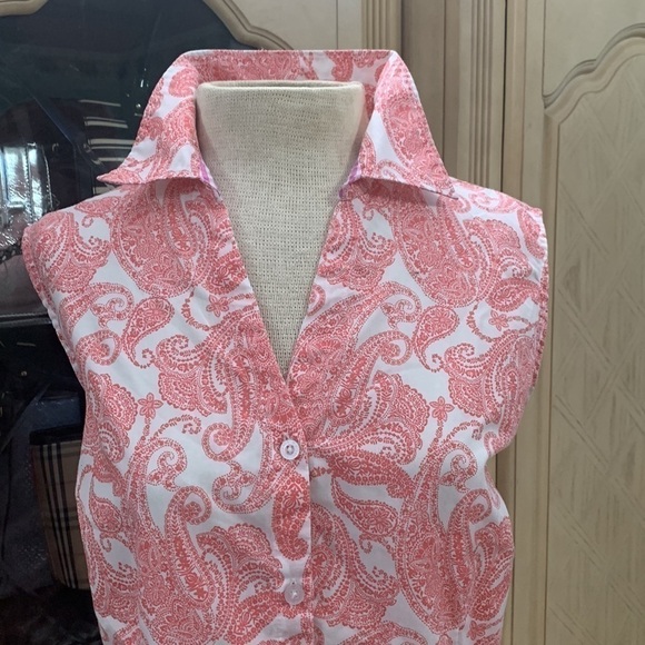 Cute Paisley spring top - Picture 2 of 4